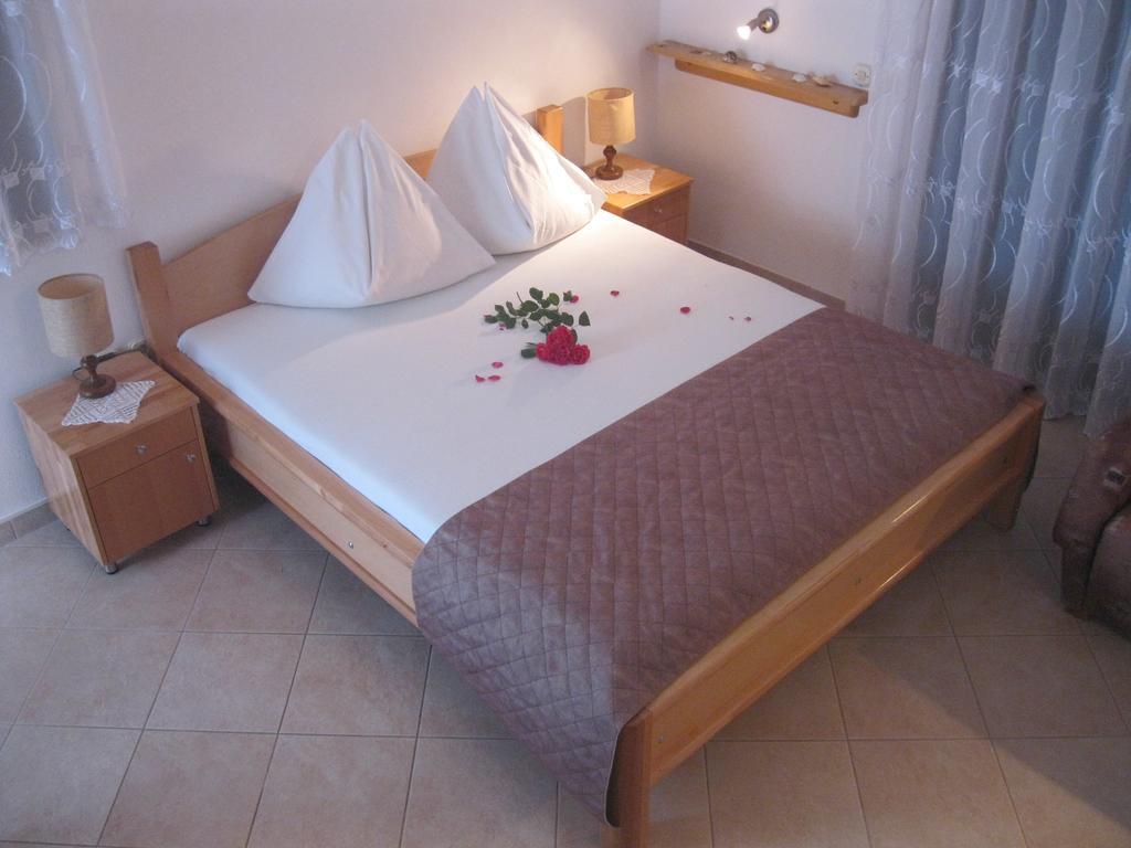 Macola Apartment