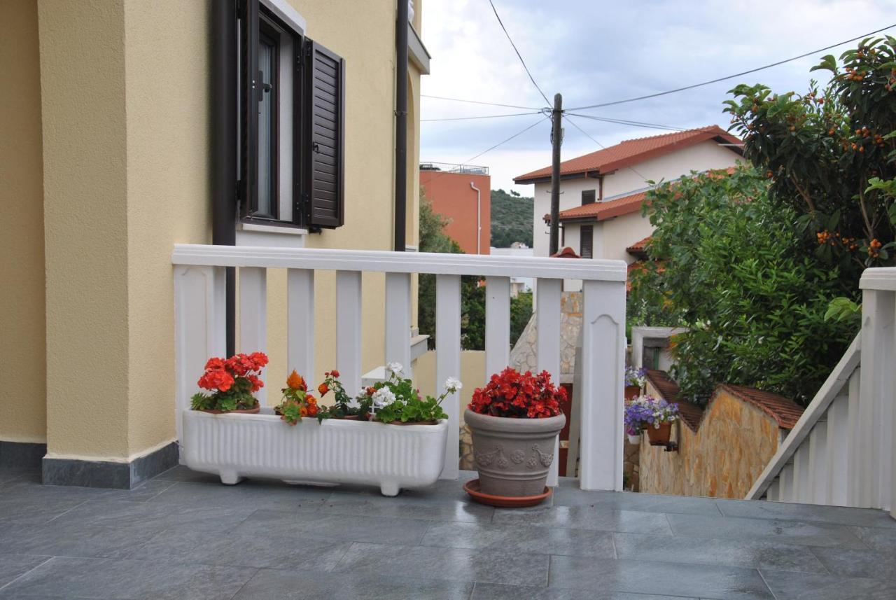 Macola * Trogir